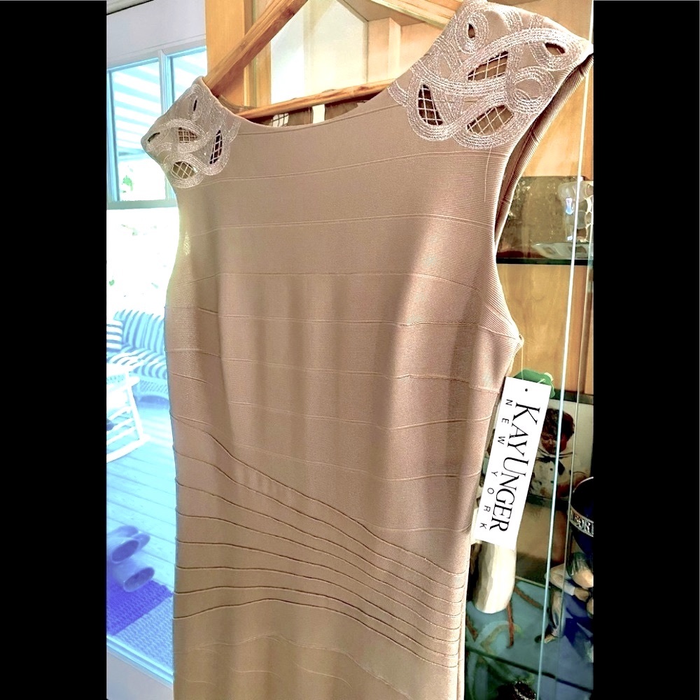 NWT Kay Unger Beautiful Bandage Gown Detailed 10
